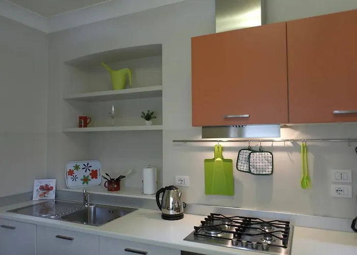 Yourhomeinlucca Le Palme Apartamento *